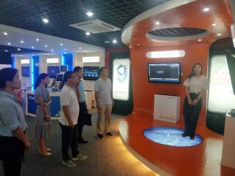 企业高新科技产品展厅考查参观 企业高新科技产品展厅考查参观