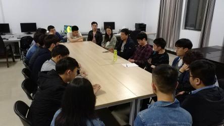 师生座谈会
