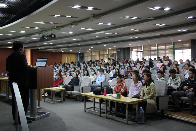 外国语学院诚邀对外经济贸易大学向明友教授做励志成才报告会